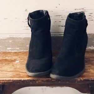 Qupid Black booties 5.5/6